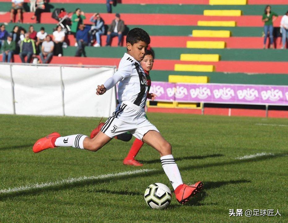 迷你罗天赋有C罗高吗,c罗迷你罗头球