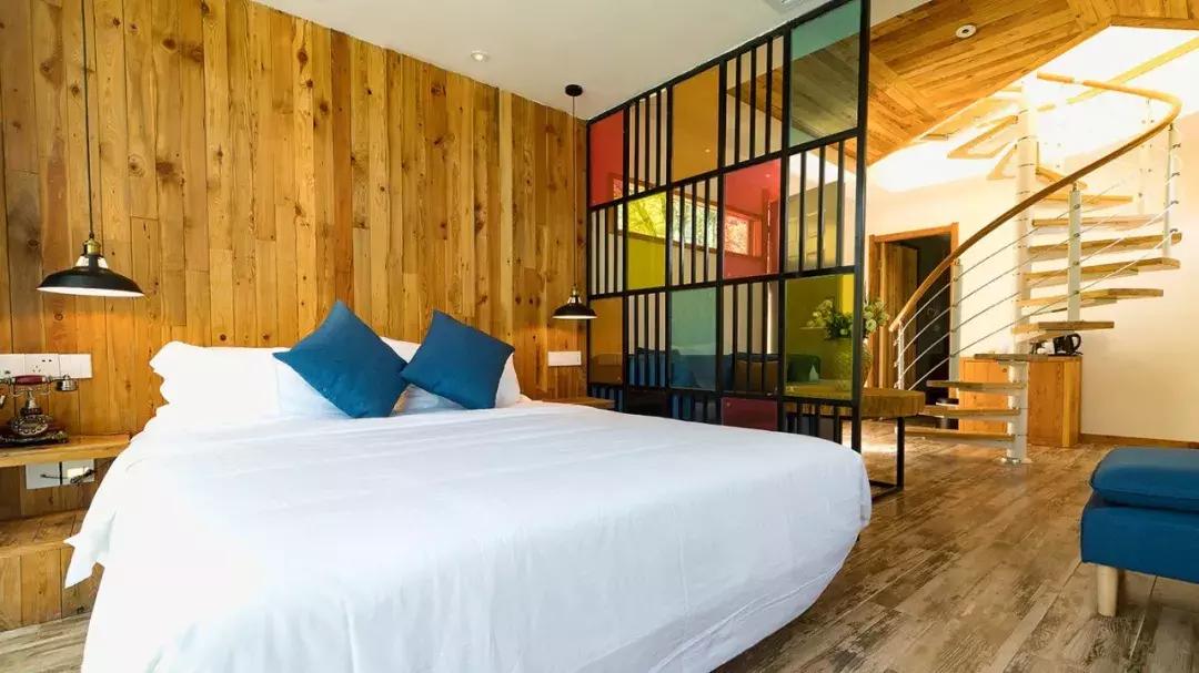 四个集装箱别墅民宿小院,5个40尺集装箱改造别墅图片