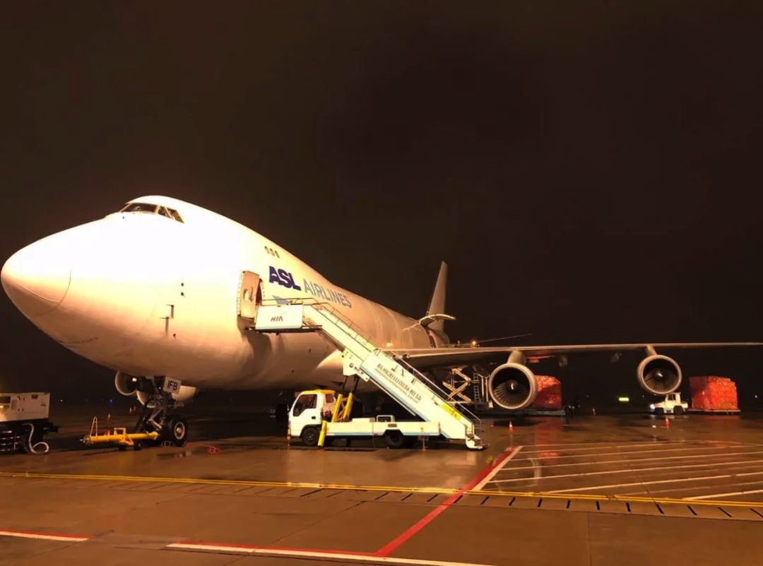 疫情下航班停航、航空运力锐减，航空货运接下来该怎么走？