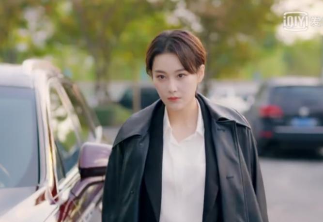 黑料铺天盖地,黑料满天飞娱乐圈