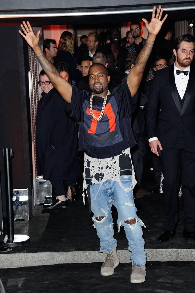 侃爷耐克红椰子多少双,侃爷椰子鞋记录