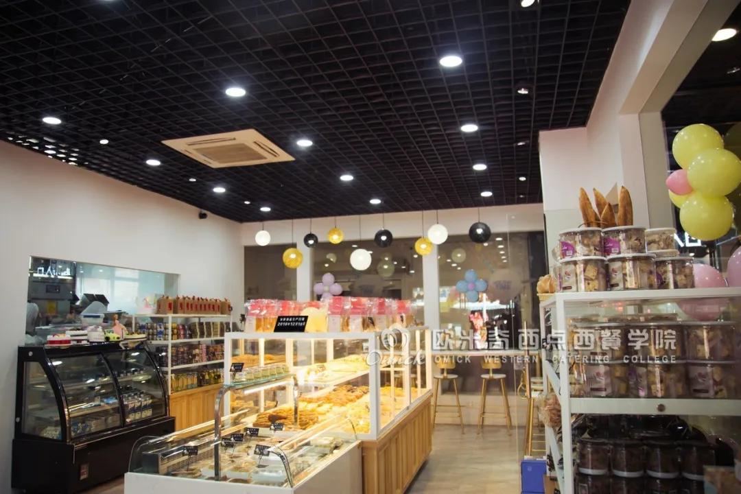 如何能开一个好的甜品店,想要开一家甜品店需要准备什么