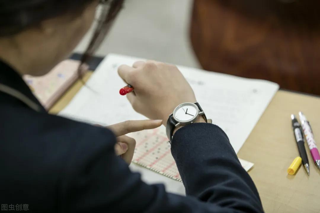 梦见出轨预示什么征兆,梦见出轨有什么征兆