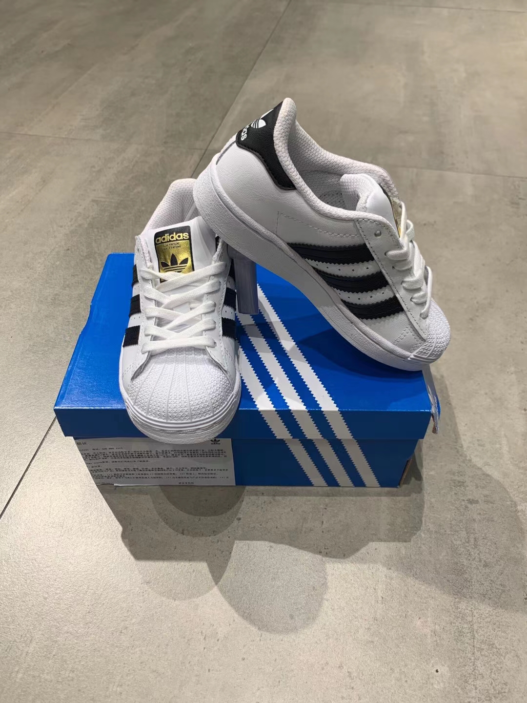 奥特莱斯代购是怎么赚钱的,奥特莱斯经营有何诀窍