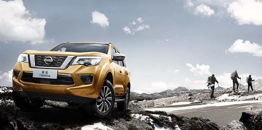 丰田普拉多价格最低的一款,丰田普拉多硬派越野车