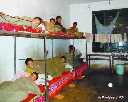 学生打闹受伤班主任怎么办,学生玩闹受伤班主任如何处理