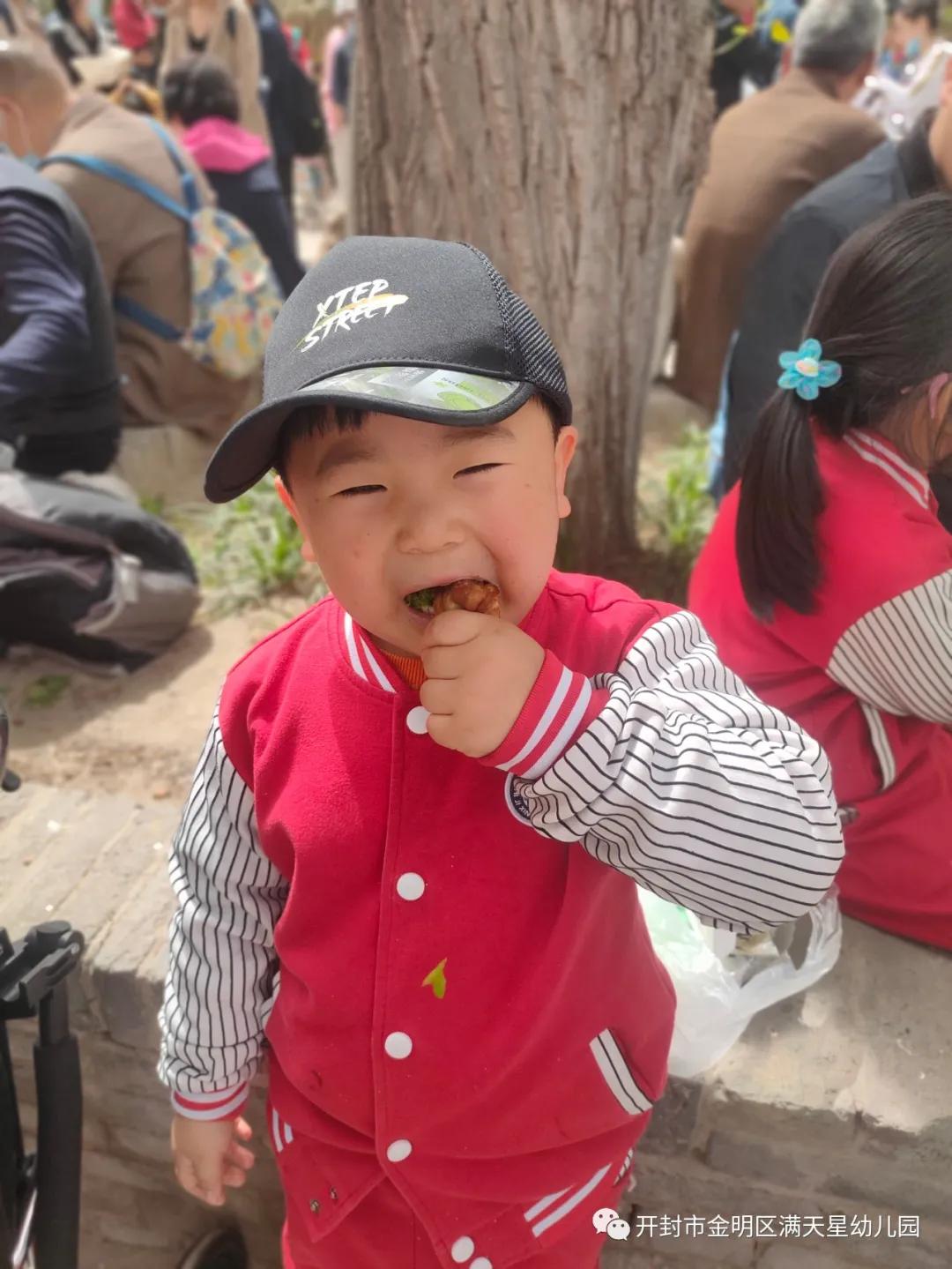 春日踏青亲子幼儿园,幼儿园开展春游踏青活动