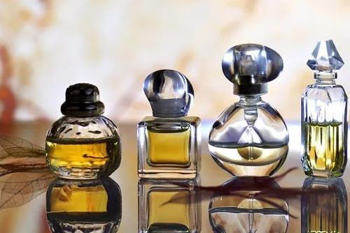 化妆品关闭线下门店,化妆品品牌宣布关闭