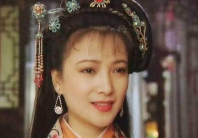 何晴二婚嫁三婚许亚军,许亚军与何晴的甜蜜生活