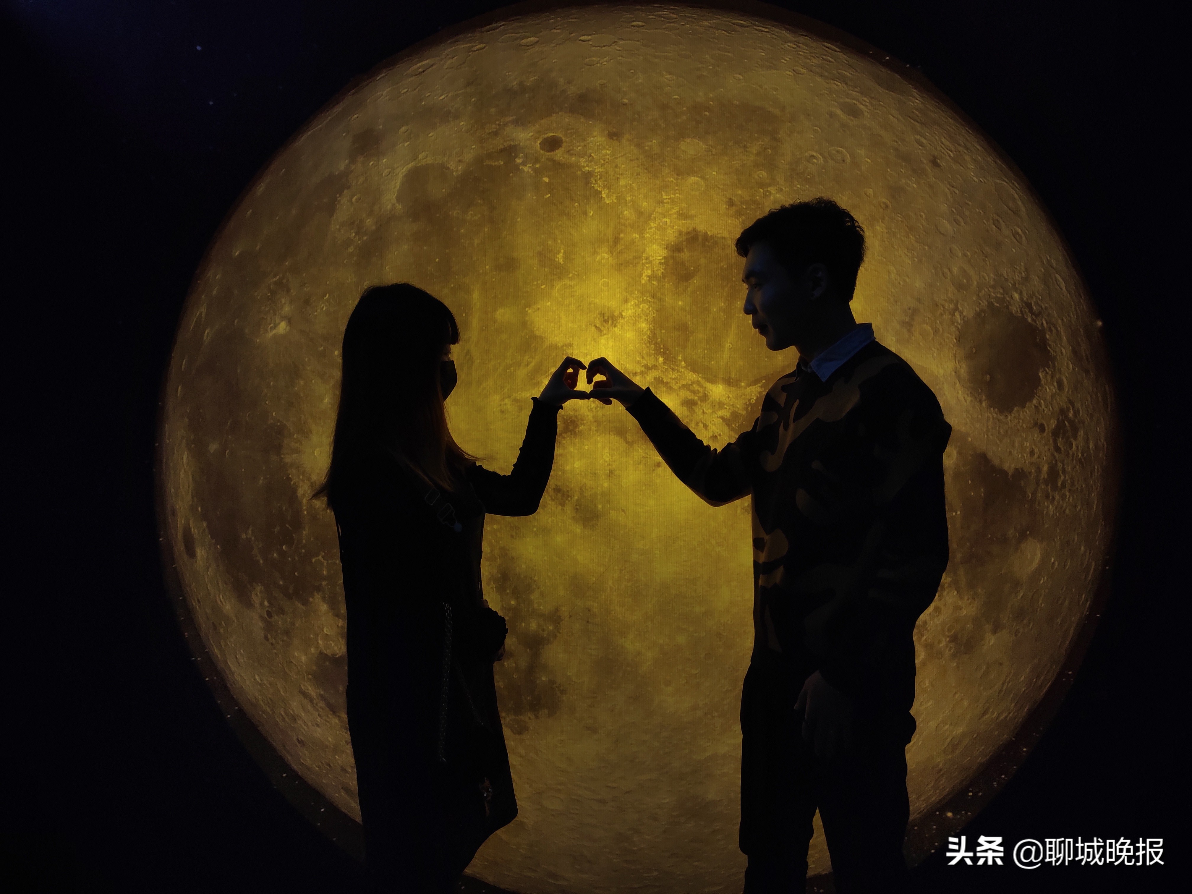 吃喝玩乐购尽在缤纷礼,金鼎商厦美食城