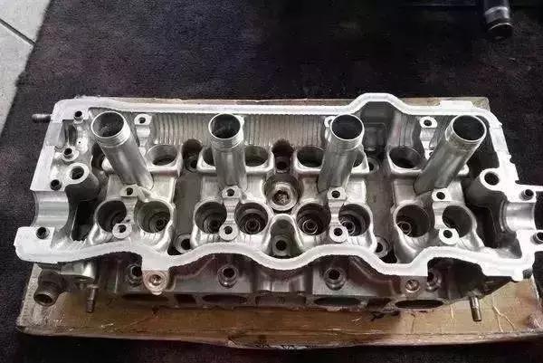 “假机油”7大危害老司机10招教你辨别机油真假？