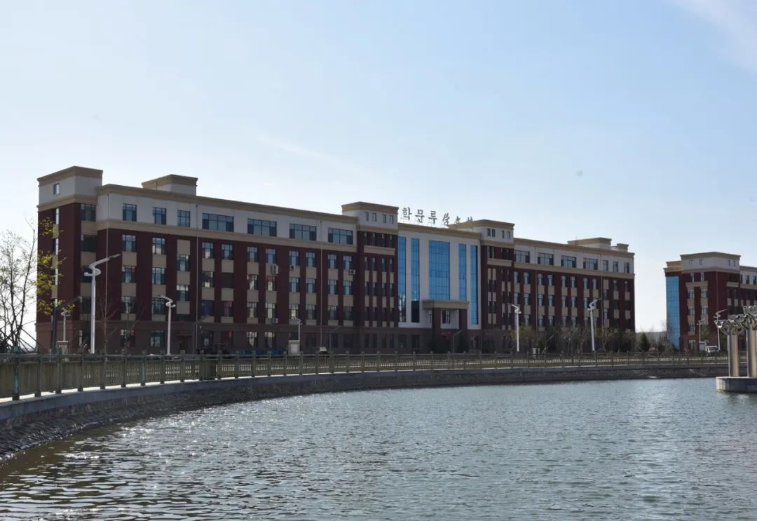 延边大学2020级新生开始报到,延边大学让家长送大一新生进学校