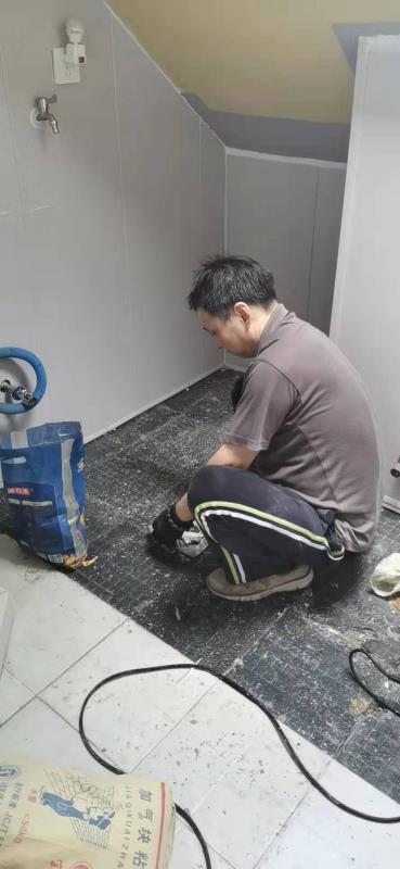 三楼卫生间反水最佳解决方案,3楼卫生间漏水到2楼怎么解决