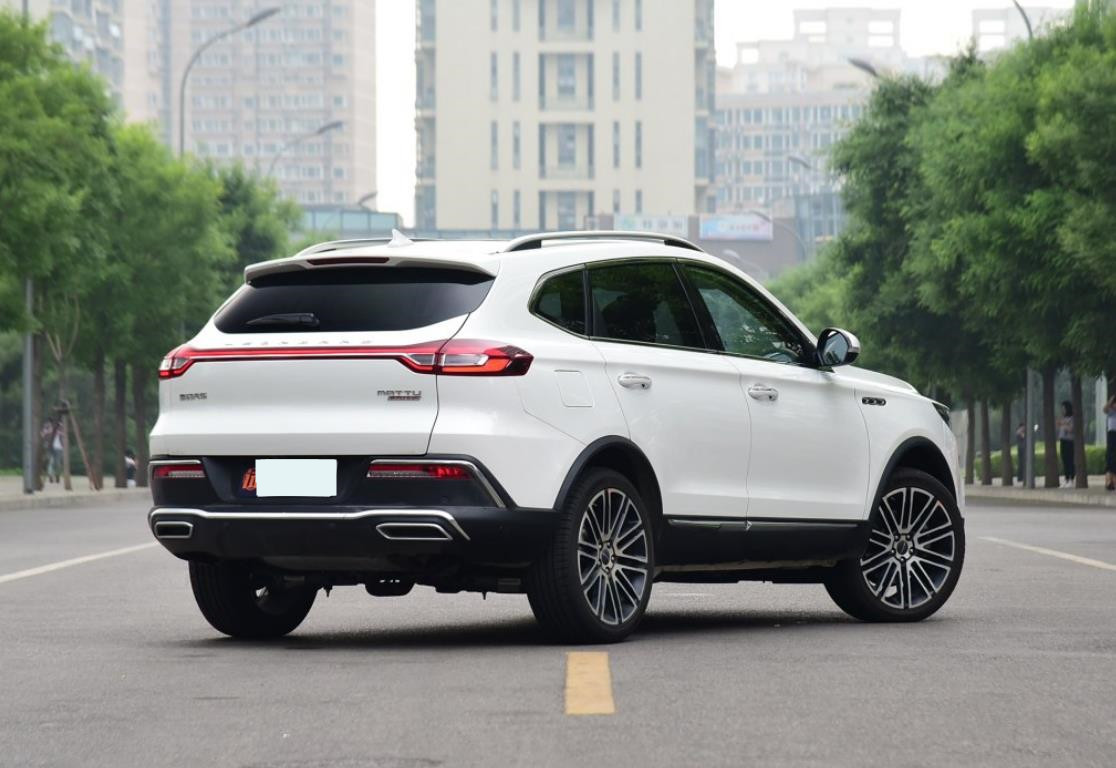 十五万落地尺寸最大动力最好的suv,13万落地2.0t车