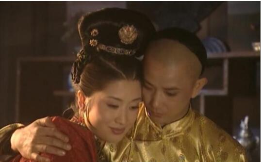 赫舍里氏皇后为什么受康熙宠爱,赫舍里氏是康熙的皇后吗