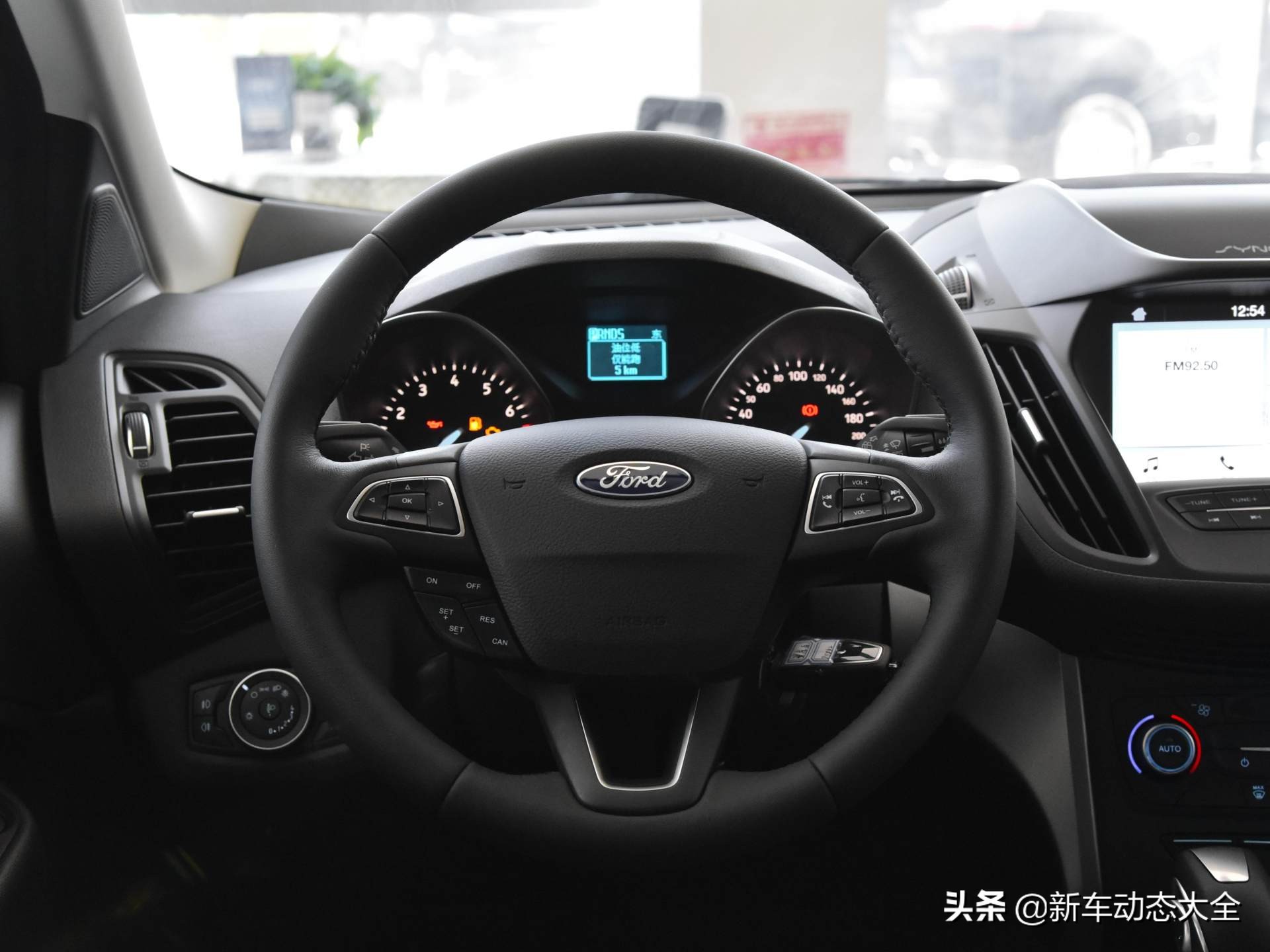 6款中型城市suv横评福特翼虎篇,14年福特翼虎1.6t和2.0t油耗