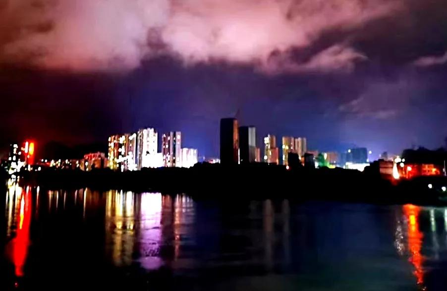 原创散文： 姑奶不是在农村种地的，是在外面搞工作的