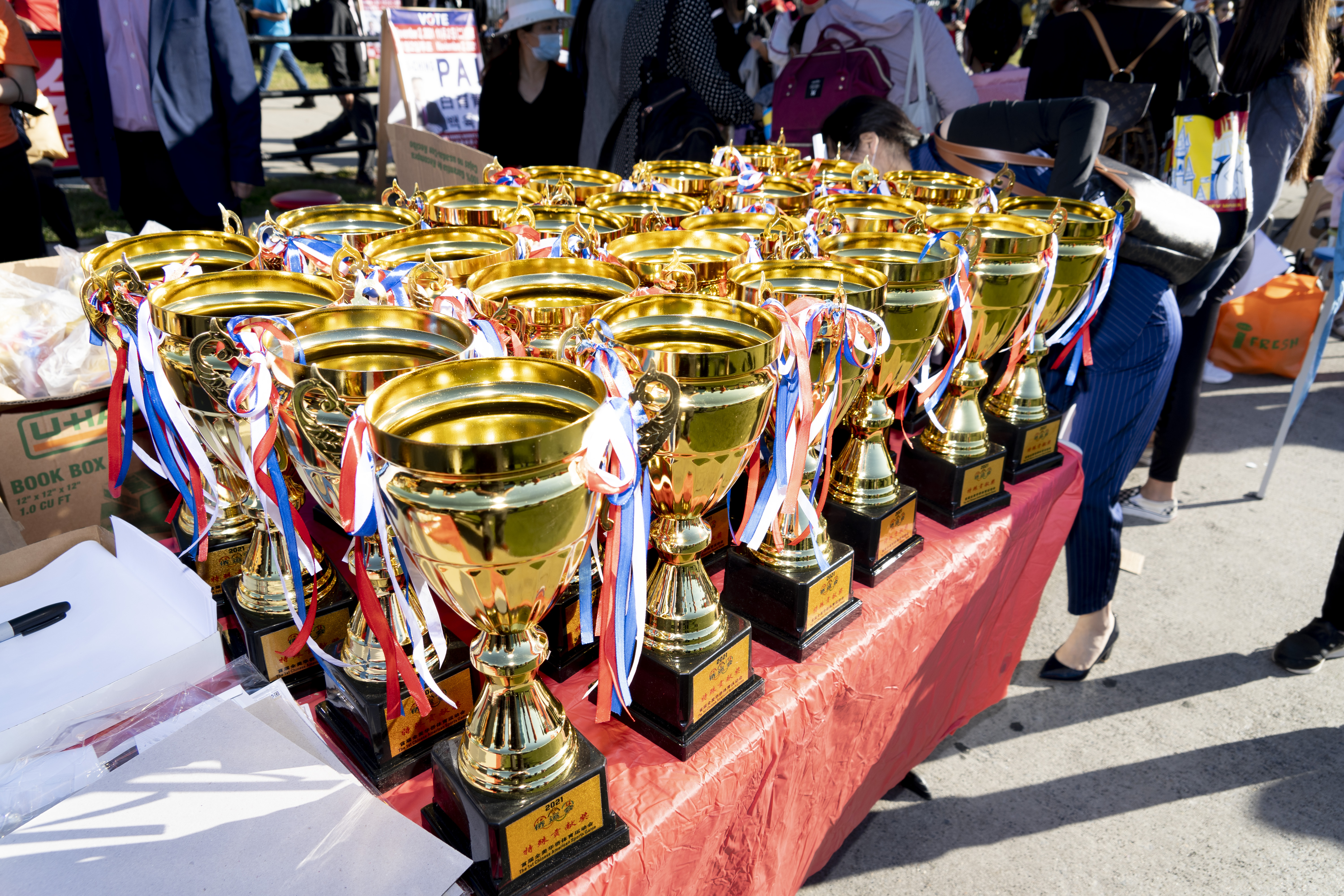 庆国庆70周年主题活动,庆国庆文艺汇演中国红