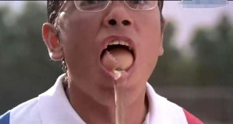 周星驰少林足球赵薇浓妆片段,少林足球周星驰对赵薇说的话