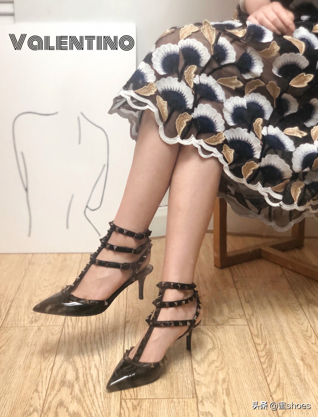 跟华伦天奴相同风格的高跟鞋,华伦天奴和ck高跟鞋