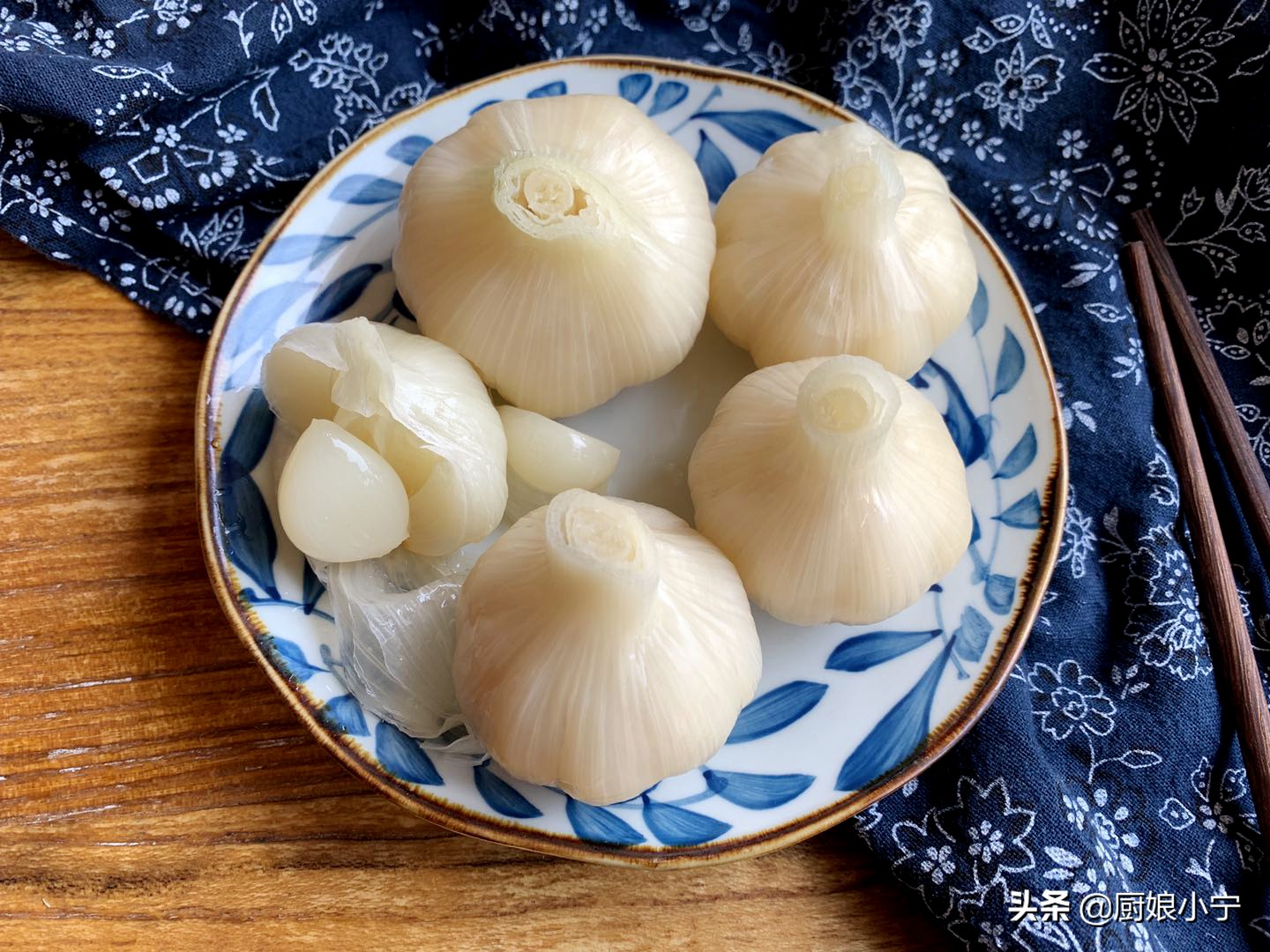 家常腌蒜最简单的方法,老式腌蒜的腌制方法