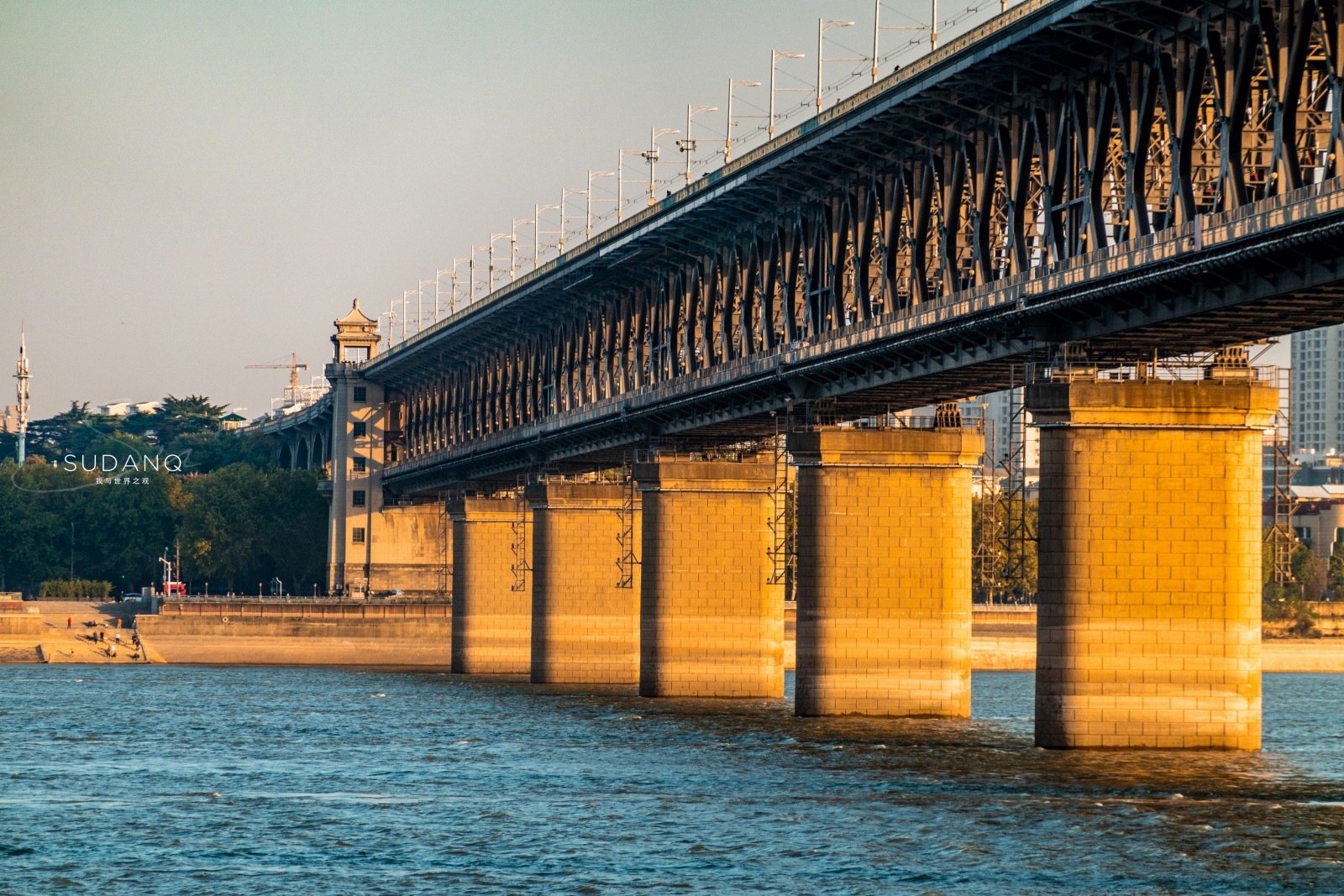 武汉这座城市有什么特点,一句话点评武汉楼市
