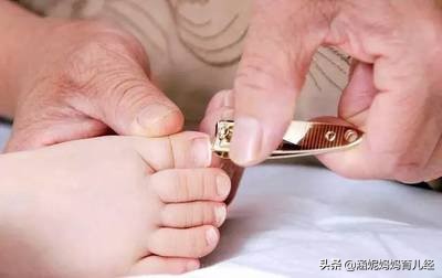 孩子脚趾红肿怎么回事不是甲沟炎,儿童脚趾甲甲沟炎红肿疼怎么处理