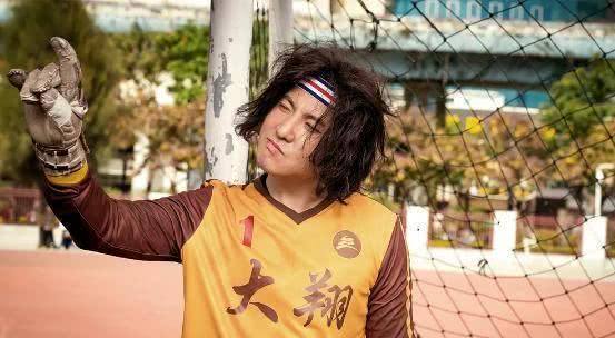 足球经典站位德布劳内,足球上的那些匪夷所思的进球