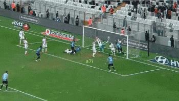 巴洛特利为什么没有成为巨星,巴洛特利到底傻不傻