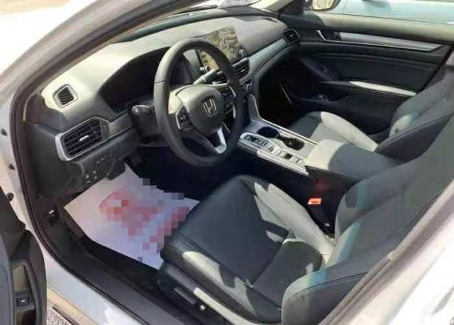 璺笂閬囧埌鏈敯闆呴榿,鏈敯闆呴榿璺笂鐪熷疄纰版挒