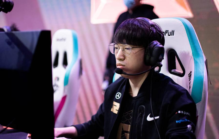 theshy老头杯打zoom第一视角,theshy打zoom心理阴影