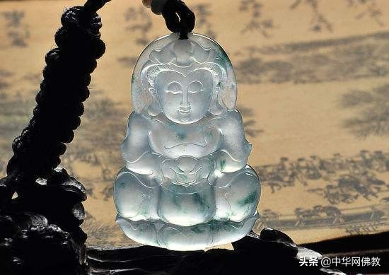 虚云法师讲佛系,人家说男戴观音女戴佛真的有用吗