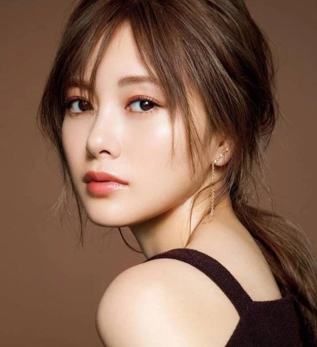 眼影怎么涂好看又自然新手教程,眼影应该怎么涂才好看