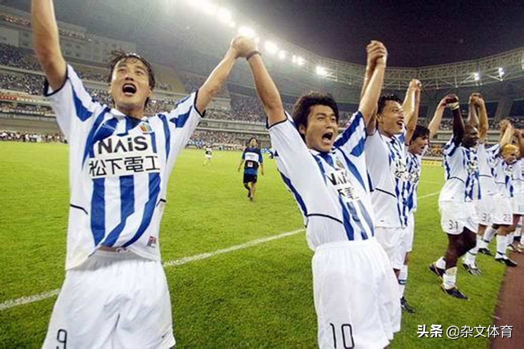 47岁足球天才被捕,国足天才小将被罚