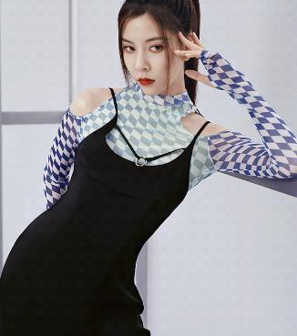 zara濡備綍搴斿蹇椂灏氬搧鐗岀殑琛拌触,zara鐟曠柕浜у搧