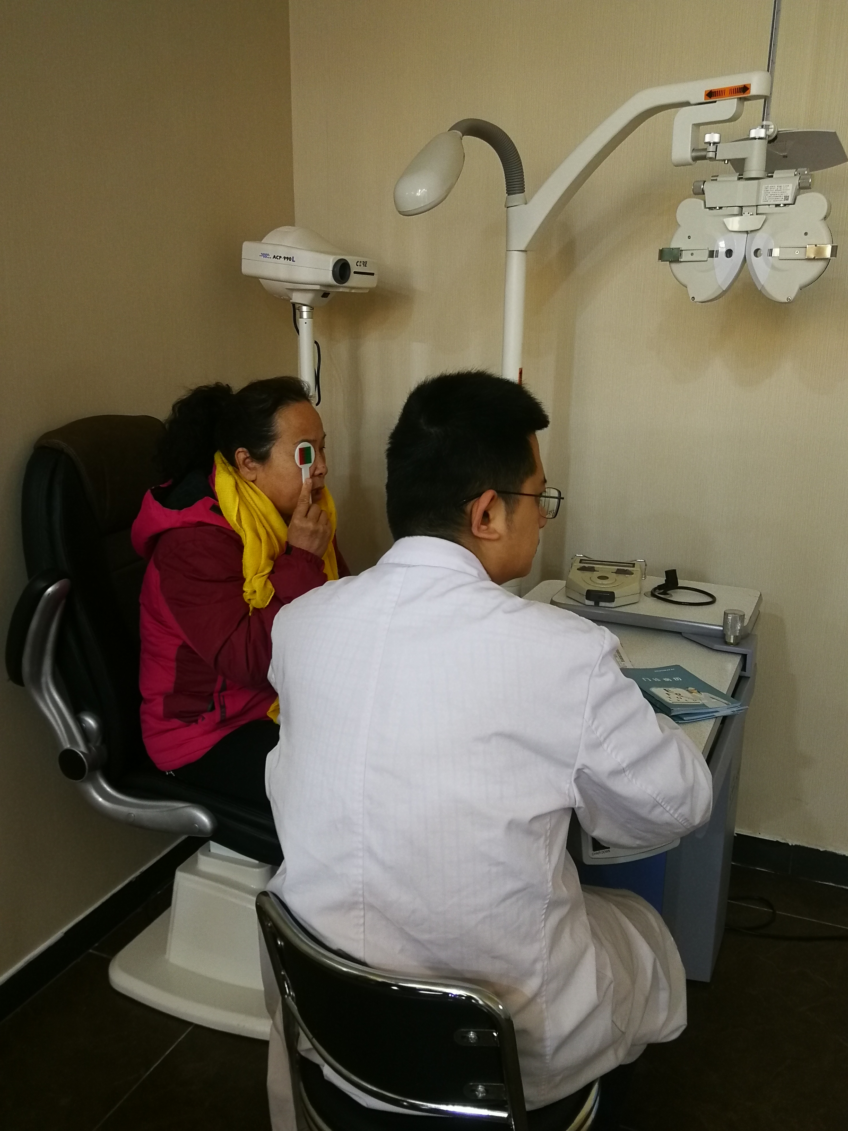 眼科光明行动,光明行眼健康公益活动