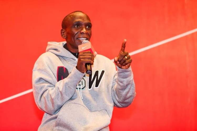 马拉松世界纪录基普乔格超燃视频,世界纪录基普乔格