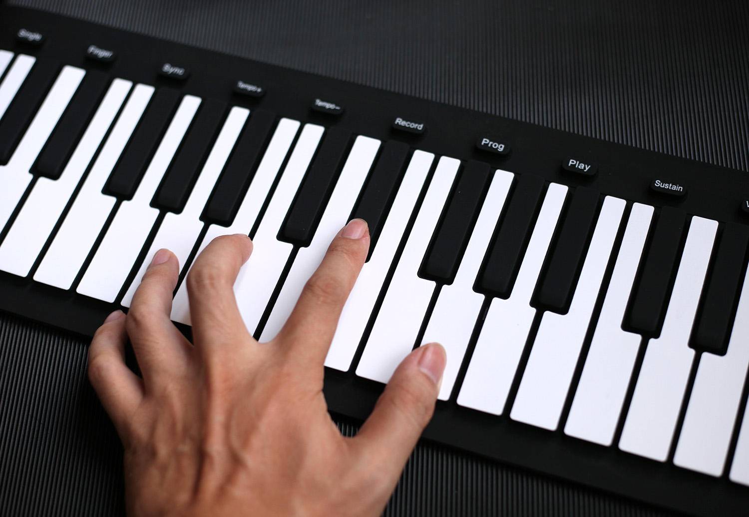 推荐的便携钢琴,便携式钢琴入门推荐品牌