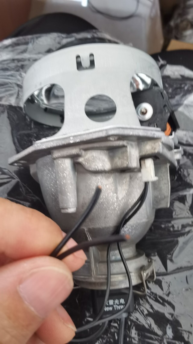 专业讲解原车led透镜大灯升级方法,卤素灯改氙气大灯方法