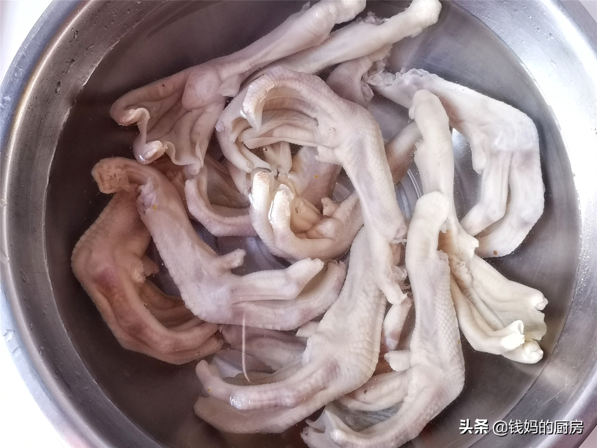 这是老妈最爱的美容菜，胶质多多、好吃解馋，1次吃1盘也不嫌多