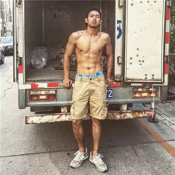 亲爱的热爱的韩商言腹肌,韩商言露出全部腹肌