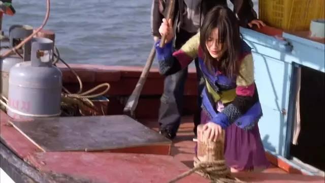 图解电影《弓》,从未见过如此独特的少女*处破**方式