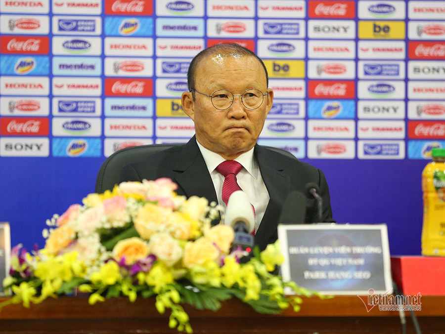 越南足球教父年薪被曝光 (越南教父)