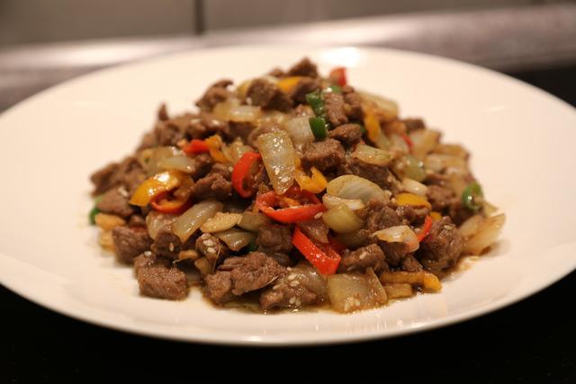 红烧牛肉的3种家常做法,红烧牛肉最好吃的做法小视频