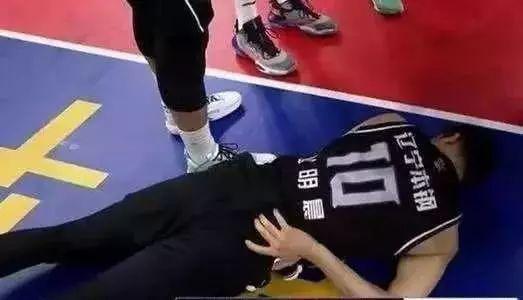 艾伦继伟赵睿,艾伦继伟胡明轩