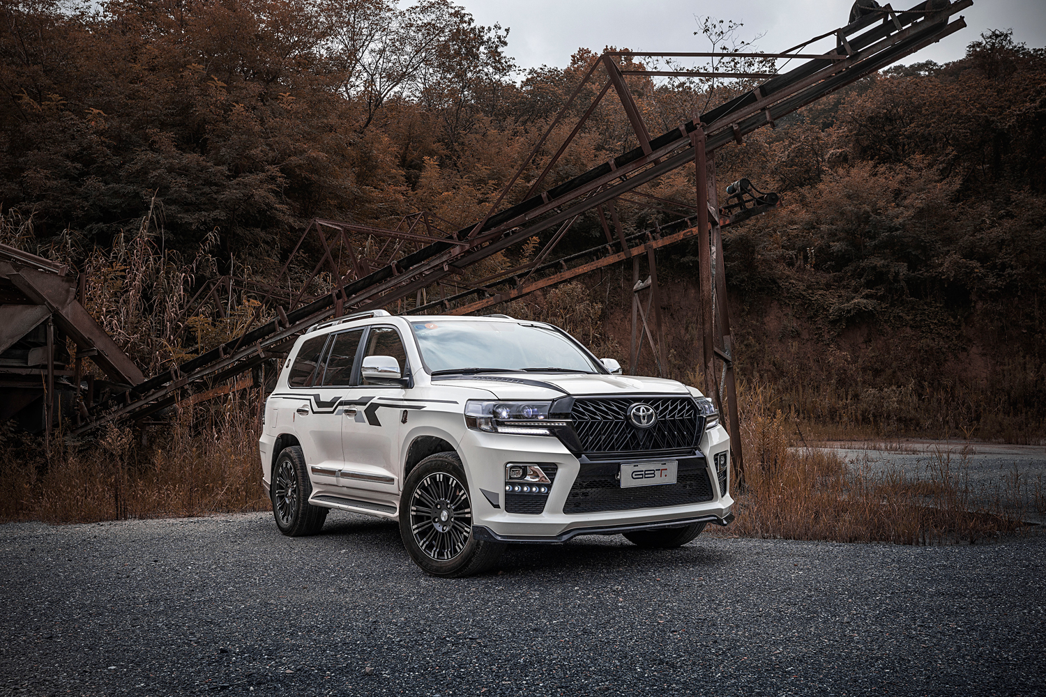 速改案例|看到iPhone11Pro，兰酷的整车速改师笑了