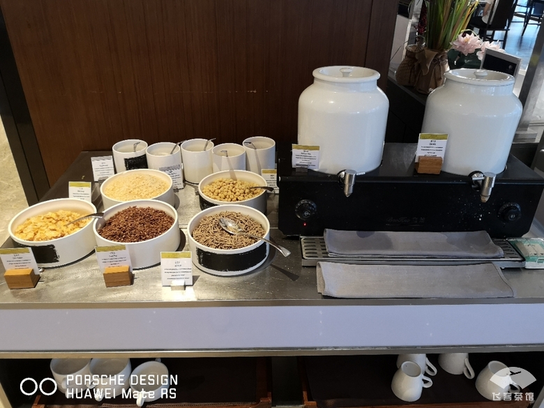 重庆南坪嘉发希尔顿逸林,重庆嘉发希尔顿逸林酒店有多少层