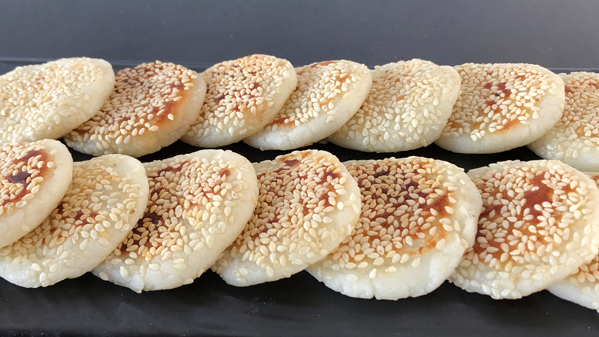 这才是山药最好吃的做法，加上糯米粉，不烤不炸，出锅就被抢光了