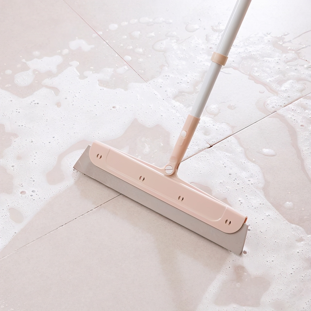 不得不承认，卫生间添置了5个“高级货”，家里干干净净，真先进