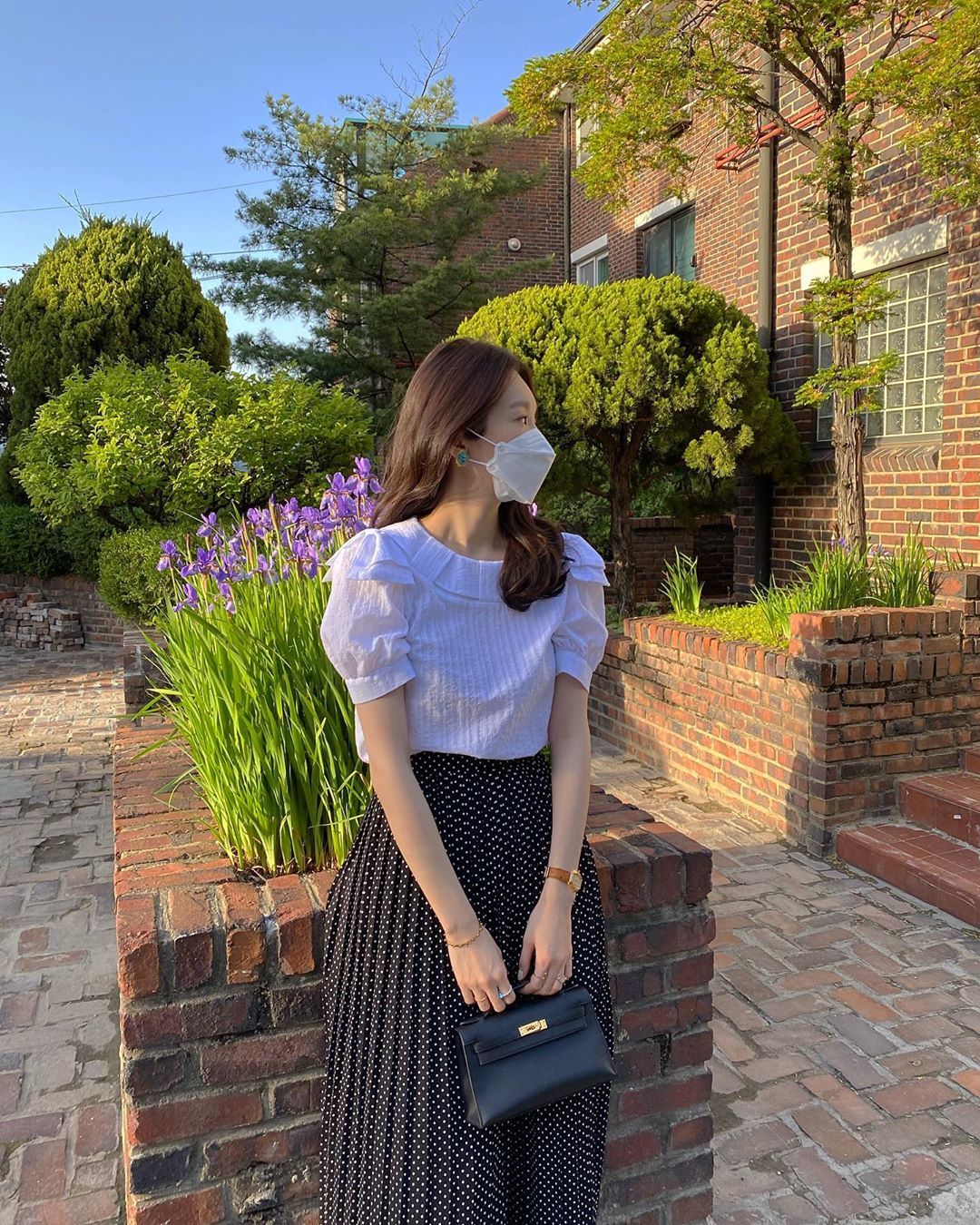 “女版王思聪”姜敏京，韩国富贵花歌手，穿搭是白富美的标榜